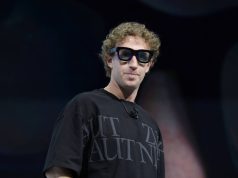 «ميتا» تكشف النقاب عن نظارات متصلة تشكل مستقبل الهواتف الذكية