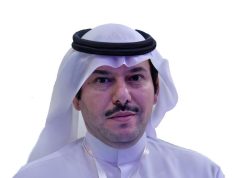 القيادة والطواويس الإجتماعية