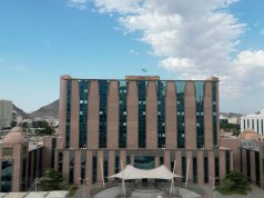 إعادة الابتسامة لعشرينية عانت من تشوه في الفك العلوي بمستشفى الملك فيصل بمكة