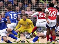 أرسنال يقسو على إيبسويتش برباعية ويؤجل تتويج ليفربول بالدوري