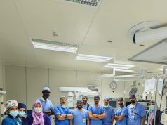بـ”الروبوت الجراحي”.. إنقاذ حاجة صينية من استرواح صدري مع التهاب رئوي حاد بمدينة الملك عبدالله الطبية