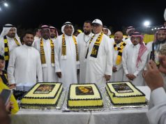 جمهور العميد بثول يحتفلون مع عدد من لاعبي الإتحاد السابقين والاعلاميين