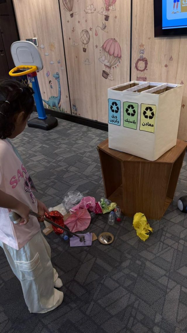 27205860-6b53-41af-a4bb-96ab9bb81743