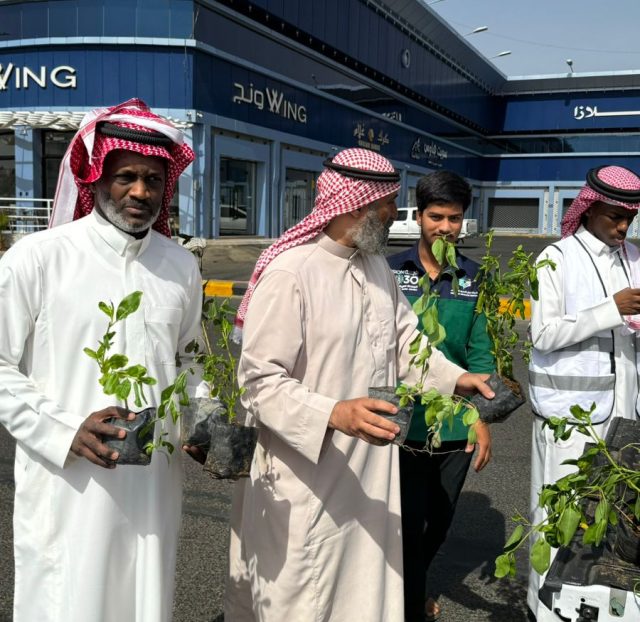 27205860-6b53-41af-a4bb-96ab9bb81743