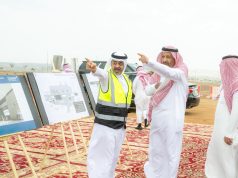 أمير منطقة الباحة يتفقد مشروع توسعة مطار الملك سعود بن عبدالعزيز