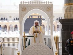 فضيلة الشيخ الدكتور بندر بليلة يؤم المصلين لصلاة الجمعة بالمسجد الحرام