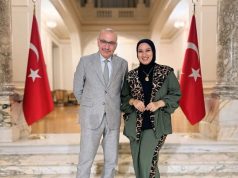 يارا أحمد تجمع بين الدبلوماسية والإعلام.. وتكريم كسفيرة في الشرق الاوسط