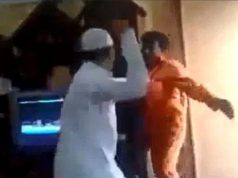 العامل إنسان من لحم ودم