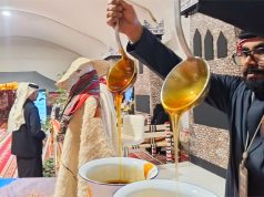 جودة عسل الباحة تعزز حضوره في مهرجان الملك عبدالعزيز للإبل