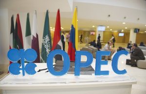 اجتماع لتحالف “أوبك+” وسط توقعات بمواصلة تعليق زيادة إنتاج النفط