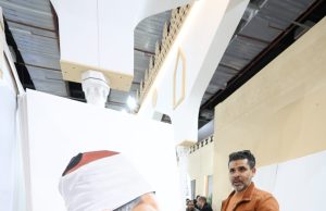جناح الأزهر بمعرض القاهرة الدولي للكتاب يعرض “لوحة عملاقة” توثق مواقف الإمام الأكبر عبر ثمانية عقود