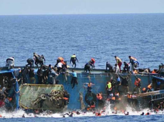 39 قتيلا في غرق قارب مهاجرين قبالة غامبيا