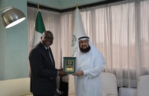 سفير الكونغو يزور مكتب رابطة العالم الإسلامي في روما للتعرف على نشاطها