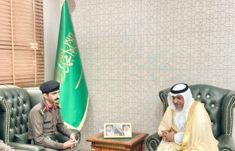 سعادة محافظ قلوة يستعرض تقارير الجهات الأمنية ويؤكد جاهزية المحافظة لرمضان ويوم التأسيس