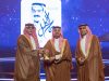 نائب أمير مكة يُتوّج مؤسسة صالح عبد الله كامل الإنسانية بجائزة مكة للتميّز في مسار التميّز الاجتماعي
