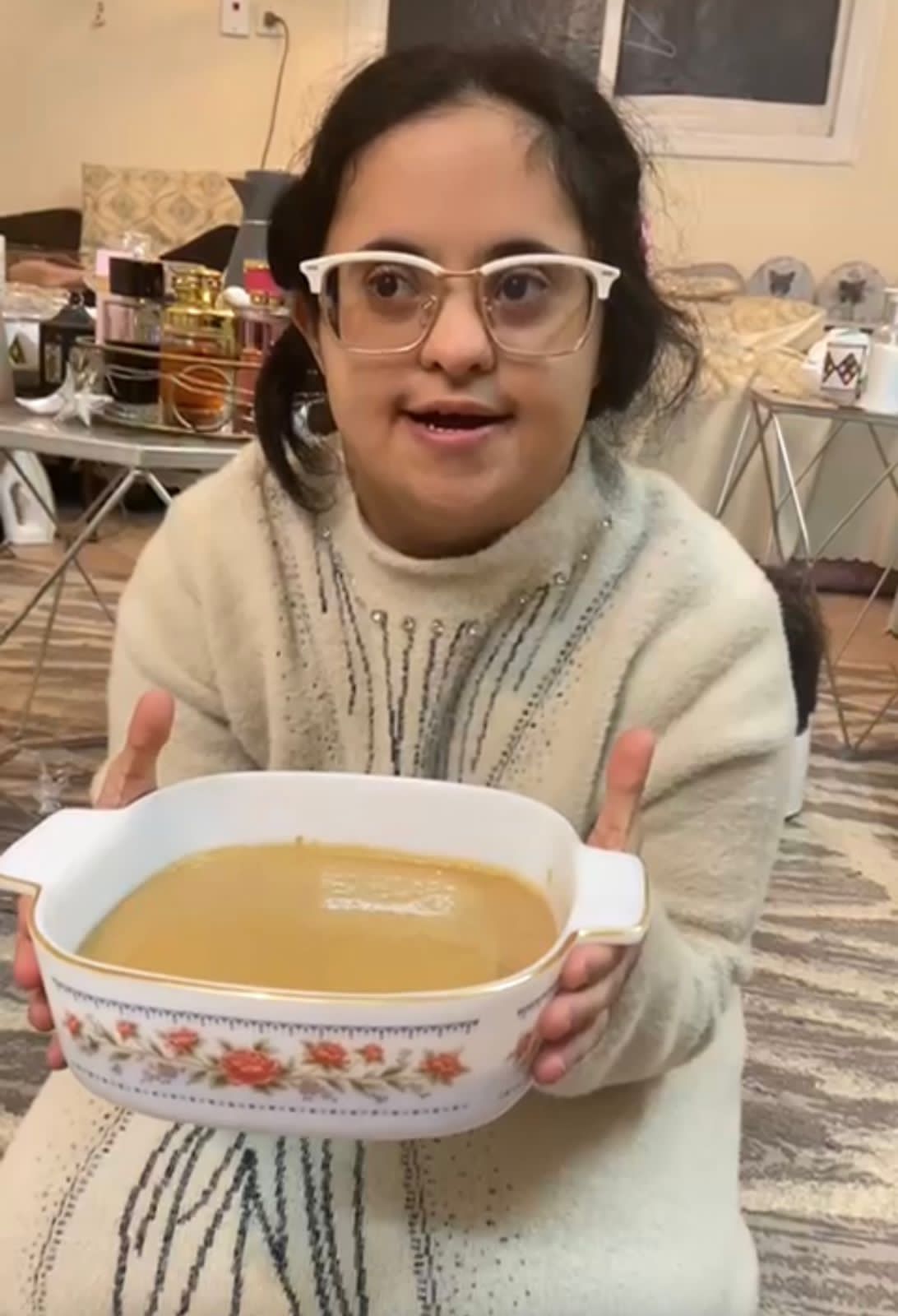 مها وصنع السمبوسة