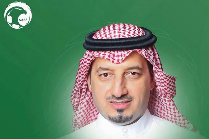 رئيس مجلس الاتحاد السعودي لكرة القدم ياسر المسحل يعزّي في وفاة لاعب المنتخب الوطني ونادي النصر السابق عبدالرحمن البيشي 