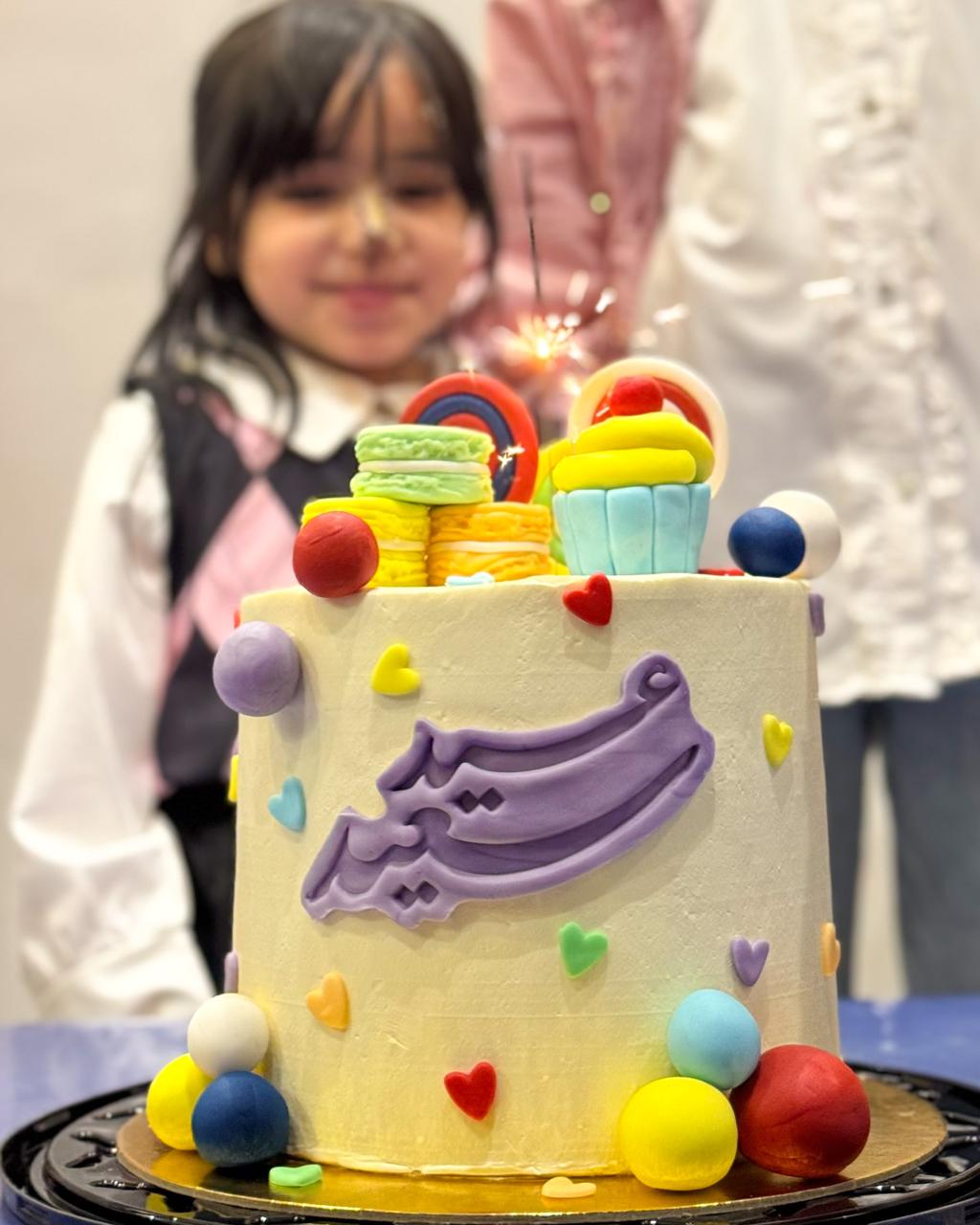 “مهرجان البهجة” يرسم الابتسامة على وجوه الأيتام بتنظيم من مشروع “أنفعهم”