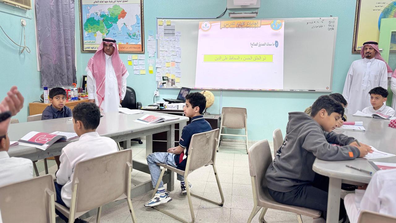 تعليم الطائف يستقبل أكثر من ربع مليون طالب وطالبة بعد إجازة العيد في 1700 مدرسة 