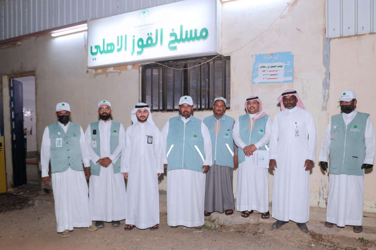 مدير بيئة القنفذة يتفقد مسلخ وسوق القوز لتعزيز السلامة الغذائية