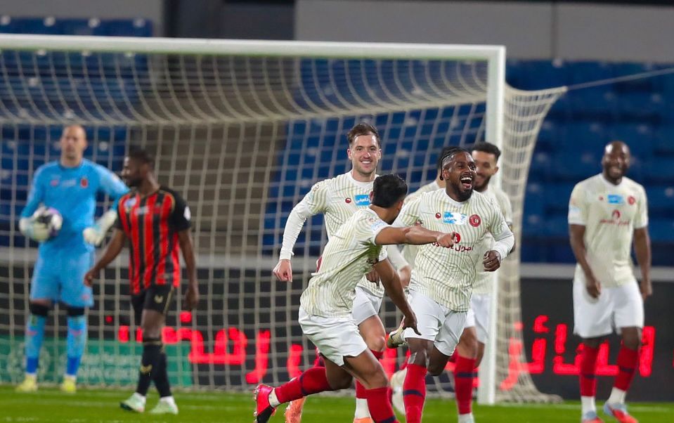 ضمك يحقق انتصاره الثالث هذا الموسم في دوري روشن السعودي بثلاثية نظيفه في الرياض