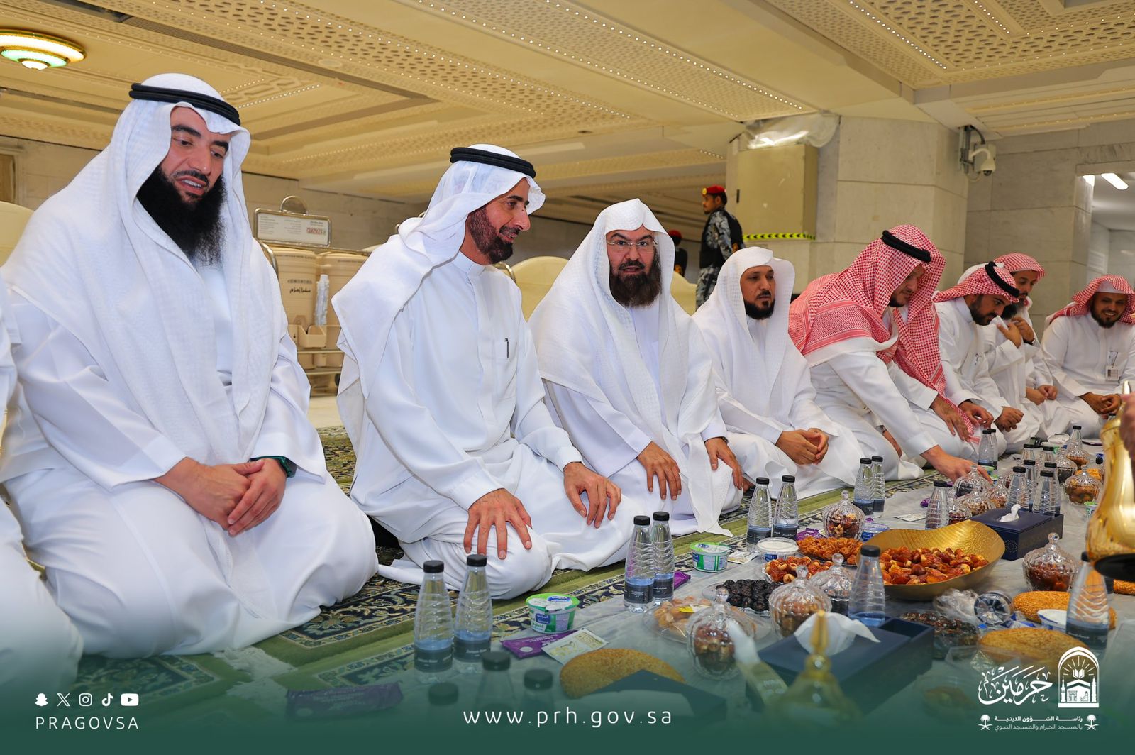 السديس، زالربيعة.. إفطارٌ رمضاني يجمع القيادات لتعزيز التكامل في خدمة الحرمين الشريفين