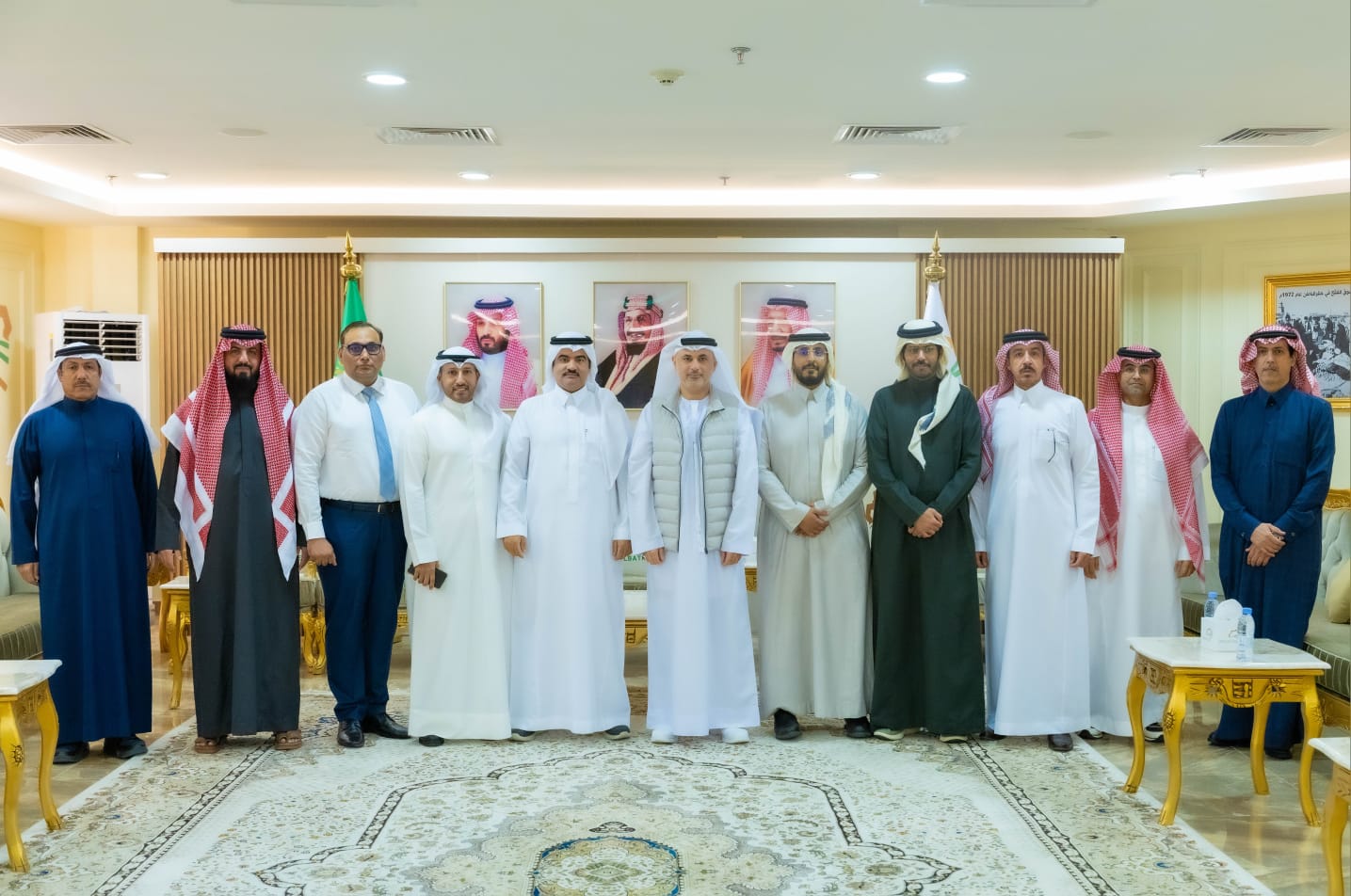 غرفة حفرالباطن تبحث تعزيز التعاون مع طيران الجزيرة..