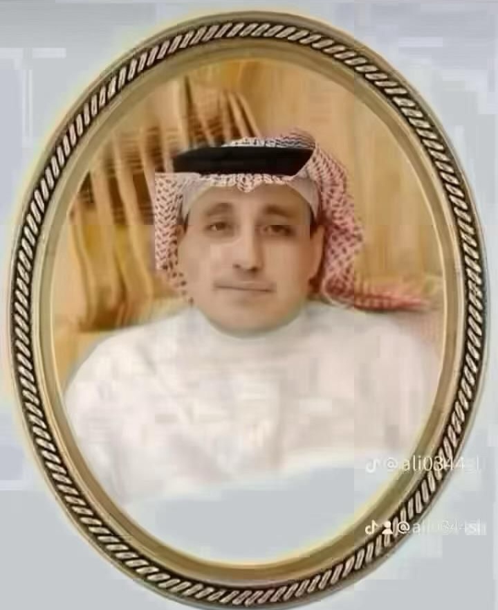 بــانتْ وفــي قــلبِها آنــاتُ مُــشتاقِ