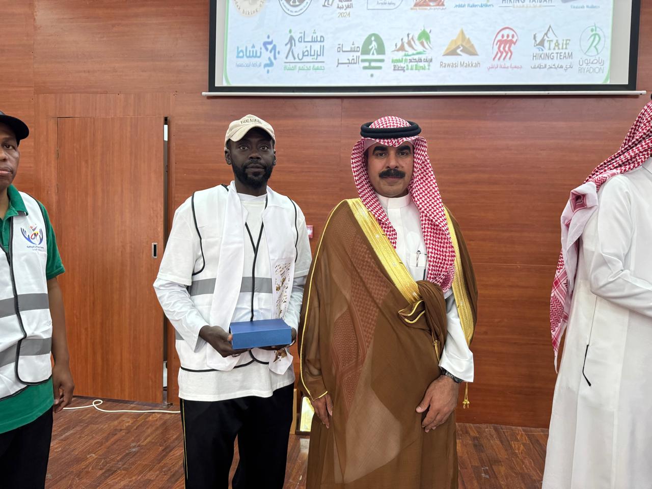 فرق الهايكنج تختتم مسار الحائط التاريخي.. نقوش نابونيد وحصون ما قبل الإسلام تتصدر المشهد