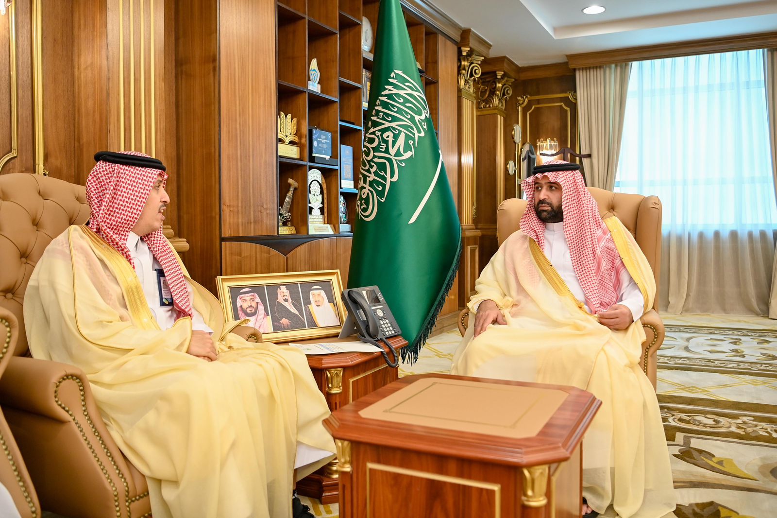 أمير منطقة جازان يستقبل مدير فرع الهيئة العامة للنقل بالمنطقة