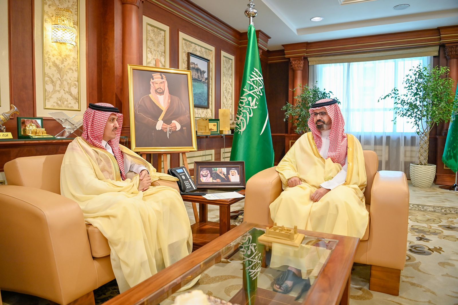 نائب أمير جازان يستقبل مدير فرع الهيئة العامة للنقل بالمنطقة