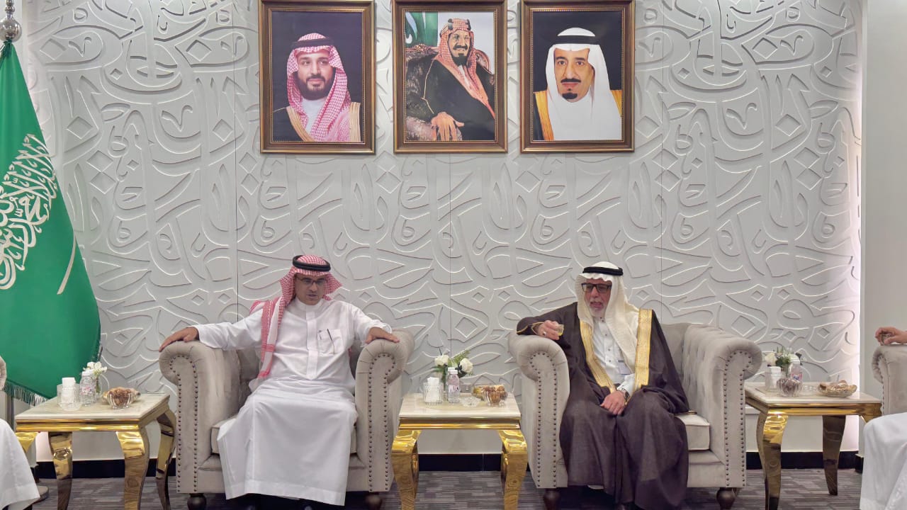 تعاون مشترك بين التعليم وجامعة الطائف لتعزيز التكامل المؤسسي