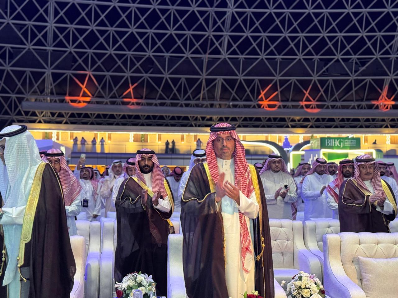 االأمير سعود بن عبدالله بن جلوي يرعى انطلاقة الملتقى المهني بجدة 