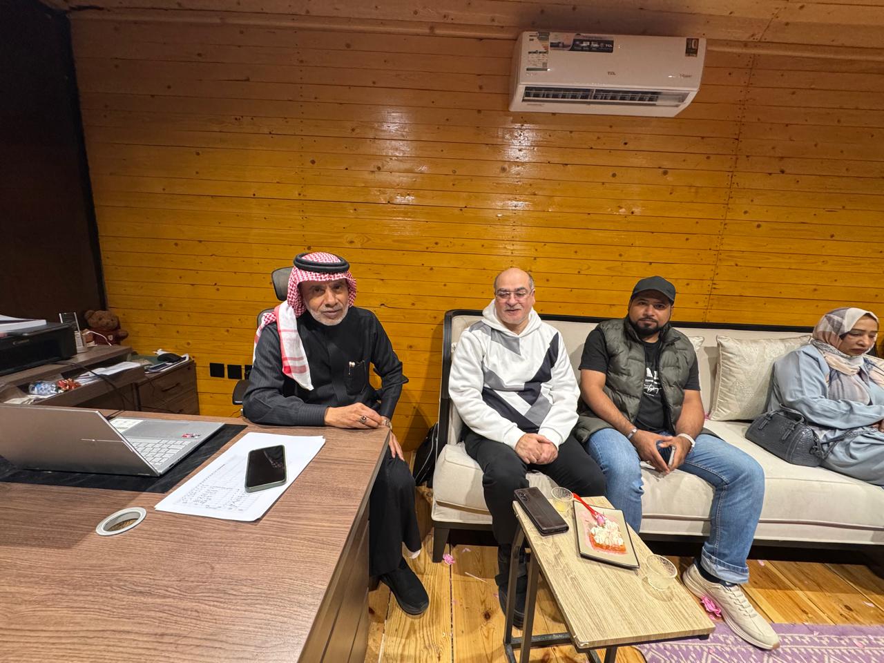 عبق الطائف يجذب الأنظار.. مهرجان الورد يسجل حضورًا استثنائيًا في الهدا