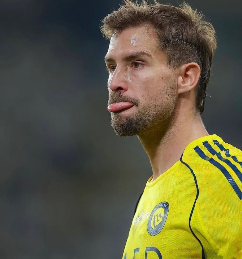 غياب مؤثر قبل المواجهة المرتقبة.. إينيغو مارتينيز  لاعب النصر يغيب عن مواجهة فريقه أمام الأخدود غدًا السبت 