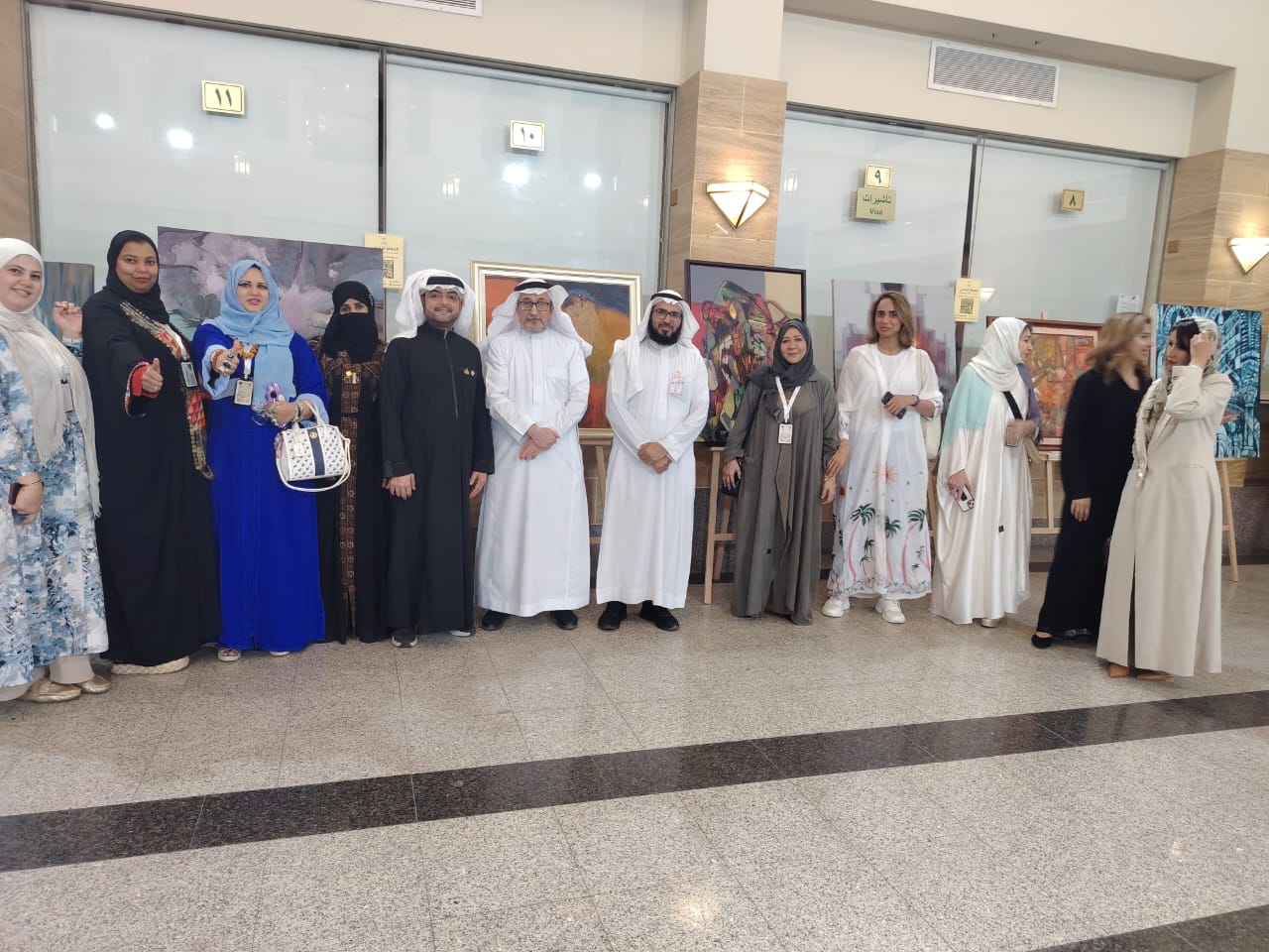 القنصل العام لجمهورية مصر العربية بجدة يفتتح معرض جسور الفن السعودي المصري 