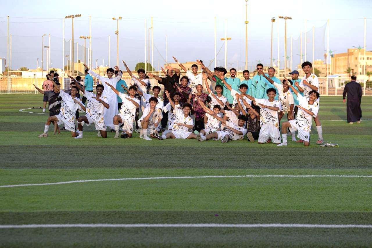 الليث الأبيض يضرب بقوة ويعبر إلى نصف النهائي وسط واقع رياضي يحتاج لمزيد من الدعم