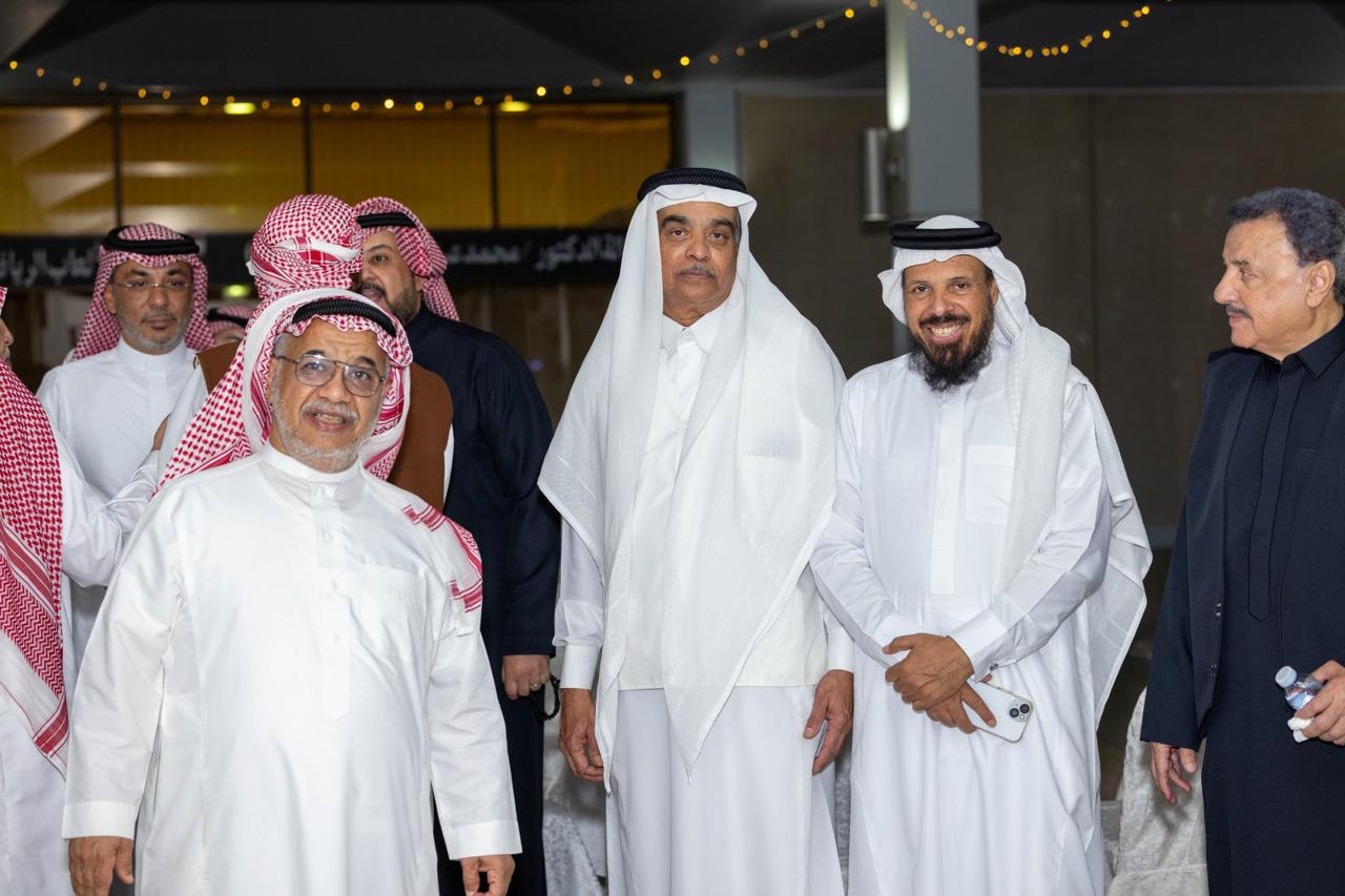 نادي الوحدة يدشن ديوانية للوقار التي تعتني بقدماءالنادي من كبار السن..