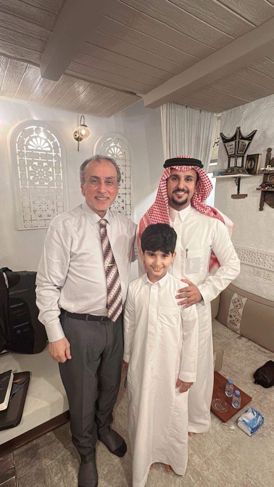 جلسه حواريه عن كتابه المصحف الشريف مع الدكتور والخطاط العربي عبدالباسط البيرم