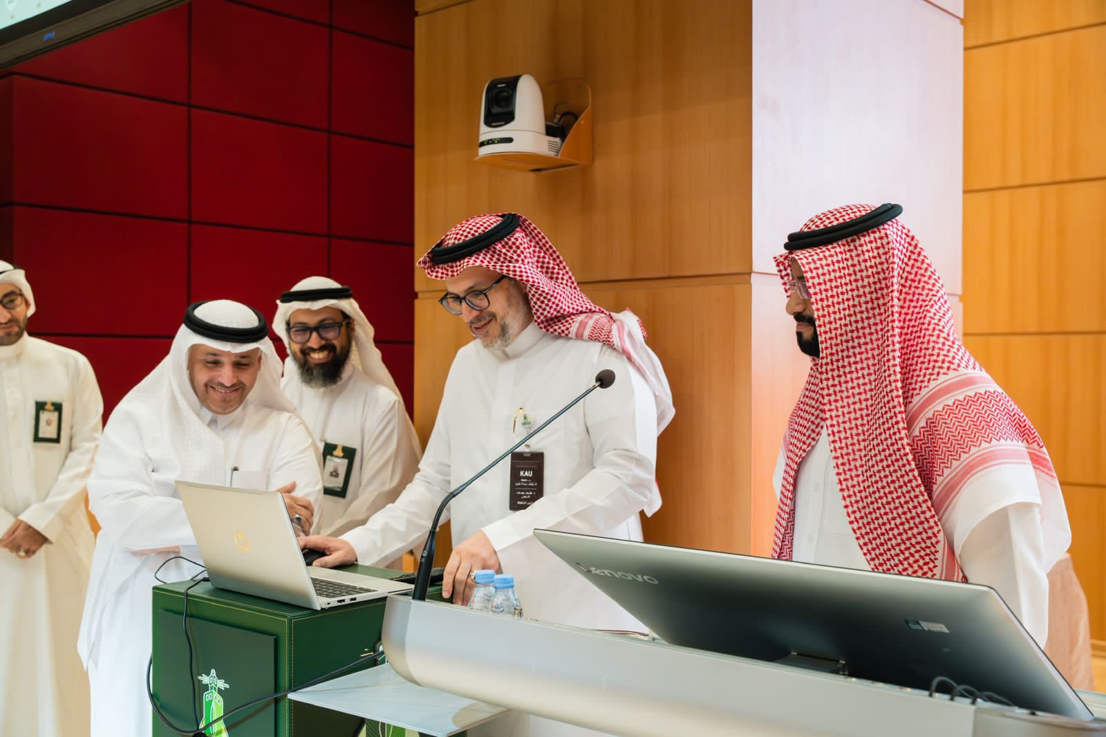 جامعة الملك عبدالعزيز تُدشّن برنامج “مسارات التعلم المرن في الذكاء الاصطناعي” بمناسبة عام الذكاء الاصطناعي 2026