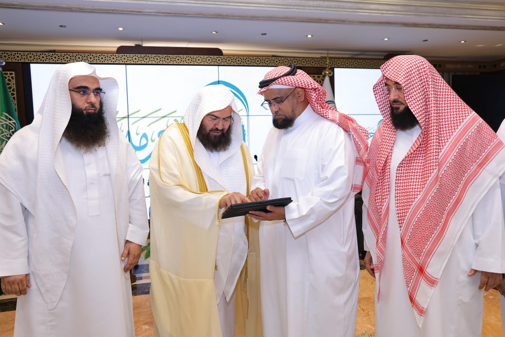 السديس يقف على إستعدادات الرئاسة بالمسجد النبوي ويدشّن الخطة التشغيلية للحج ويطلق مبادرات نوعية لخدمة الزائرين