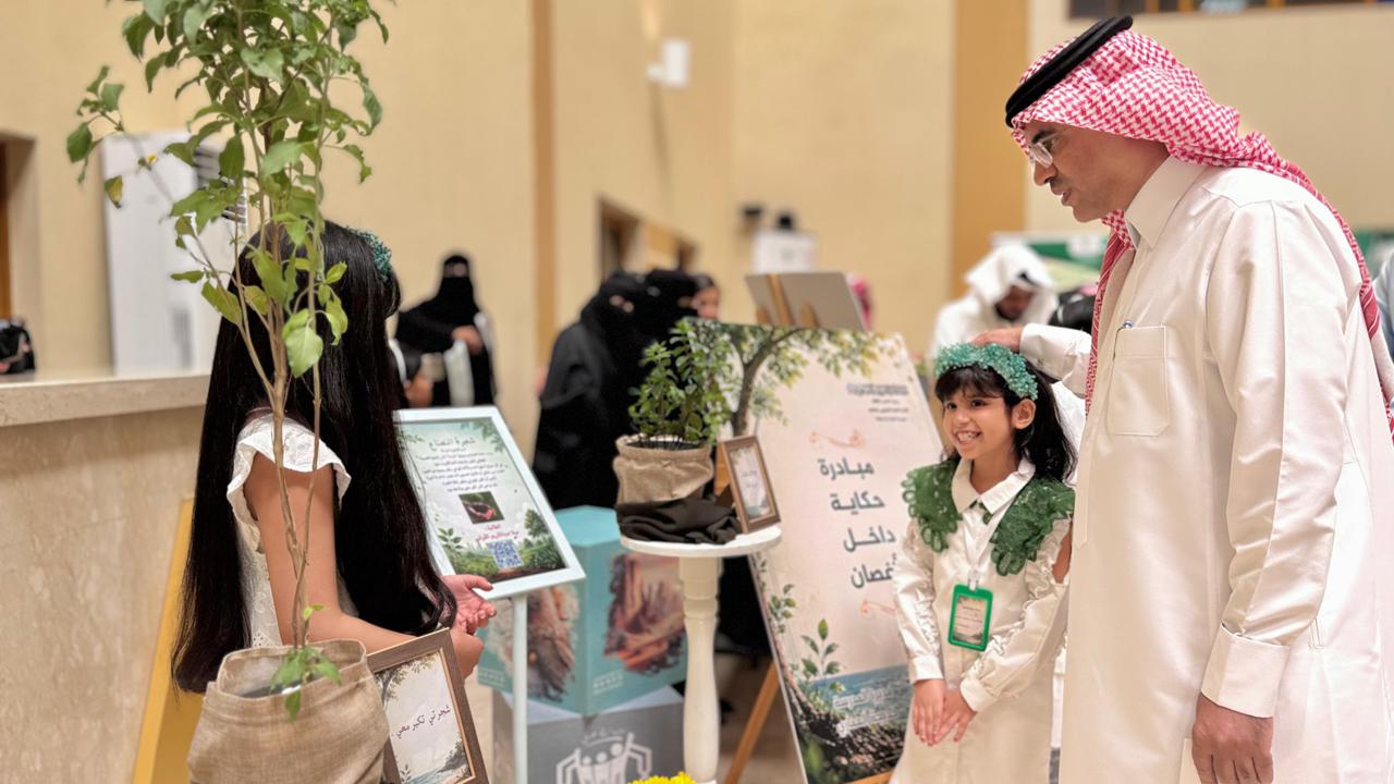 تعليم الطائف يفتتح معرض التشجير والبيئة تحت شعار لبيئة خضراء.. مستقبل أفضل