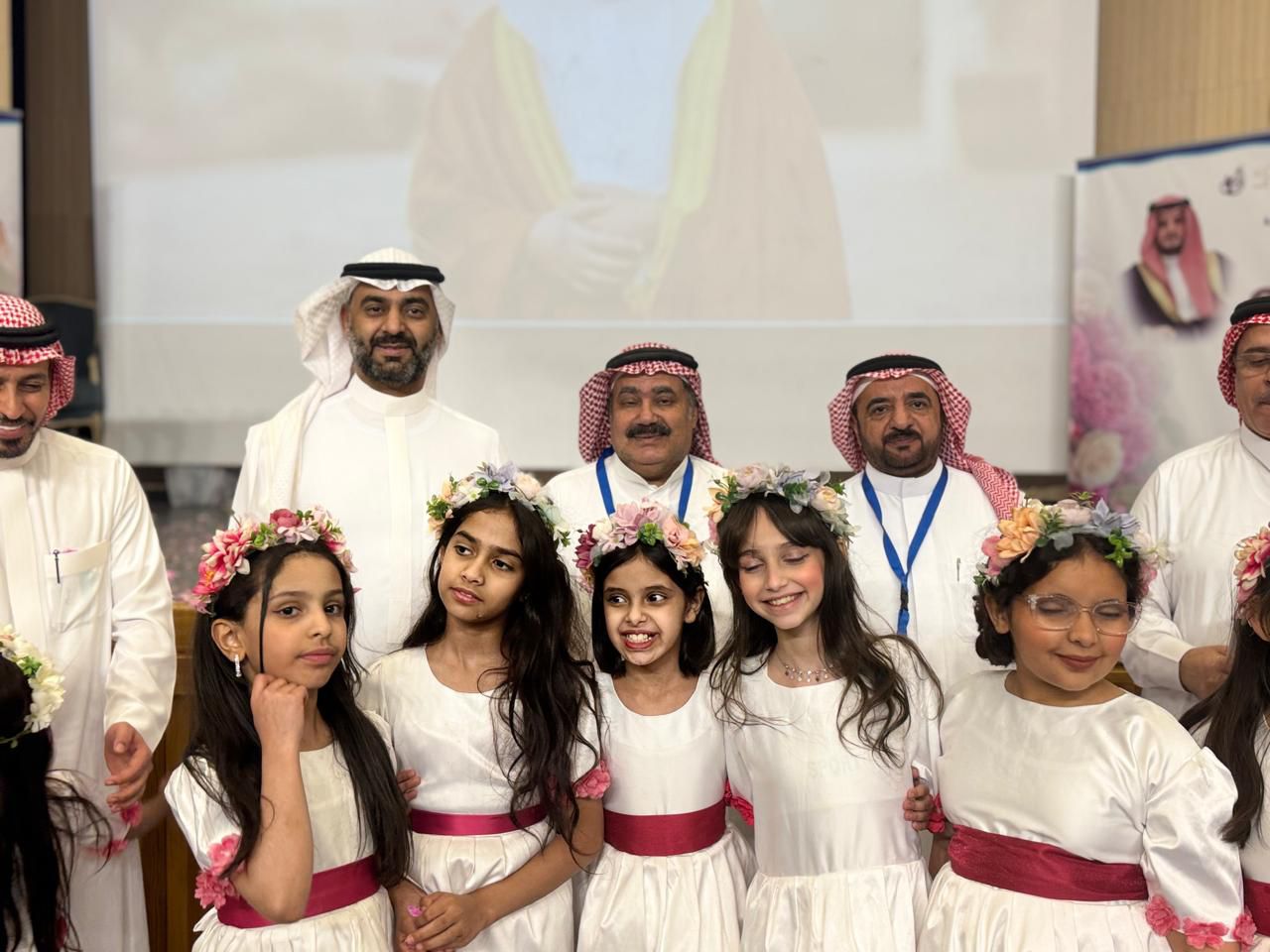 “افهموني 2” بالطائف يختتم فعالياته وسط إشادات رسمية وشعبية واسعة.. والصحة والتنمية والجامعة: تمكين الأسرة محور رئيسي في رحلة التأهيل