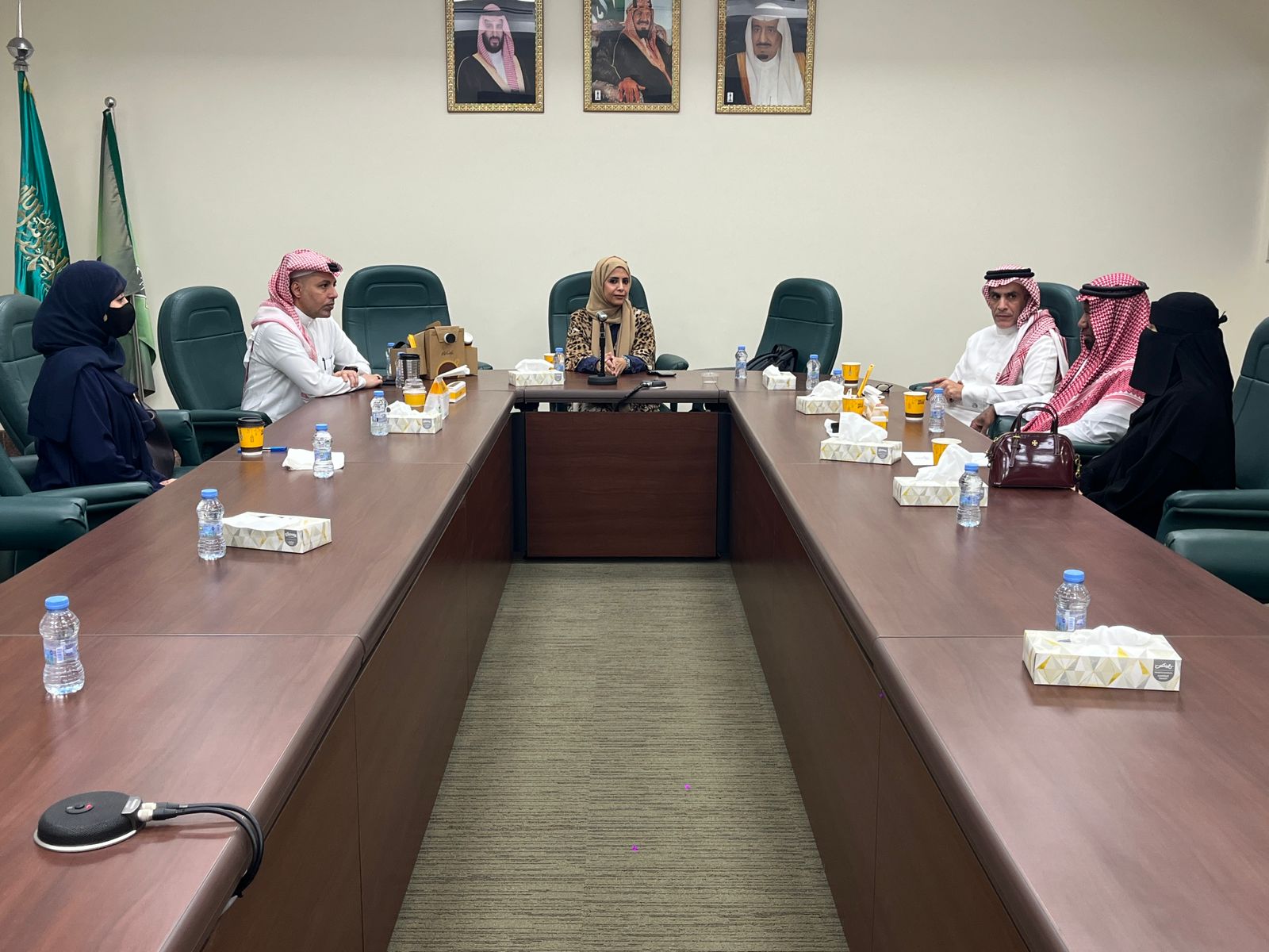 عقد شراكة مجتمعية بين جمعية رفيق النجاح لخدمة الأشخاص ذوي الاعاقة  وقسم التربية الخاصة بجامعة الملك عبدالعزيز بجدة 