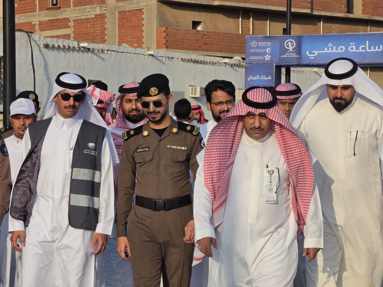 برعاية كريمة من صاحب السمو الملكي الأمير الدكتور حسام بن سعود بن عبدالعزيز آل سعود.. محافظ قلوة يدشّن فعالية “ساعة مشي” بممشى الكدامة