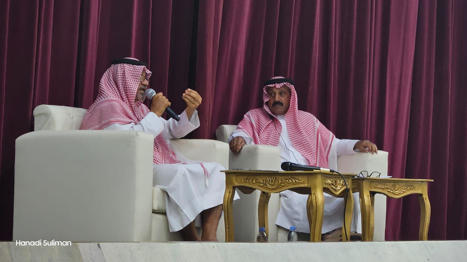 جازان تحتفي بالمستشار حمد دقدقي في حوار إعلامي يستعرض فيه مسيرته ودور الإعلام في التنمية