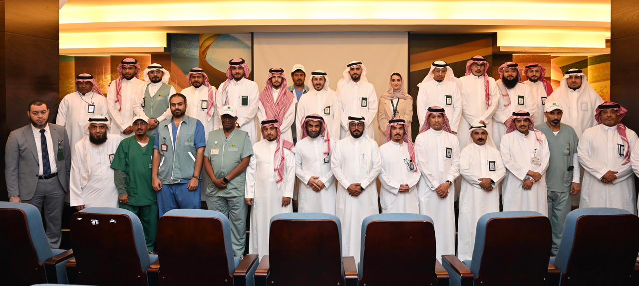 ‏بيئة مكة تنظم ورشة عمل حول مهارات ضبط المخالفات لأسواق النفع العام والمسالخ  ‏