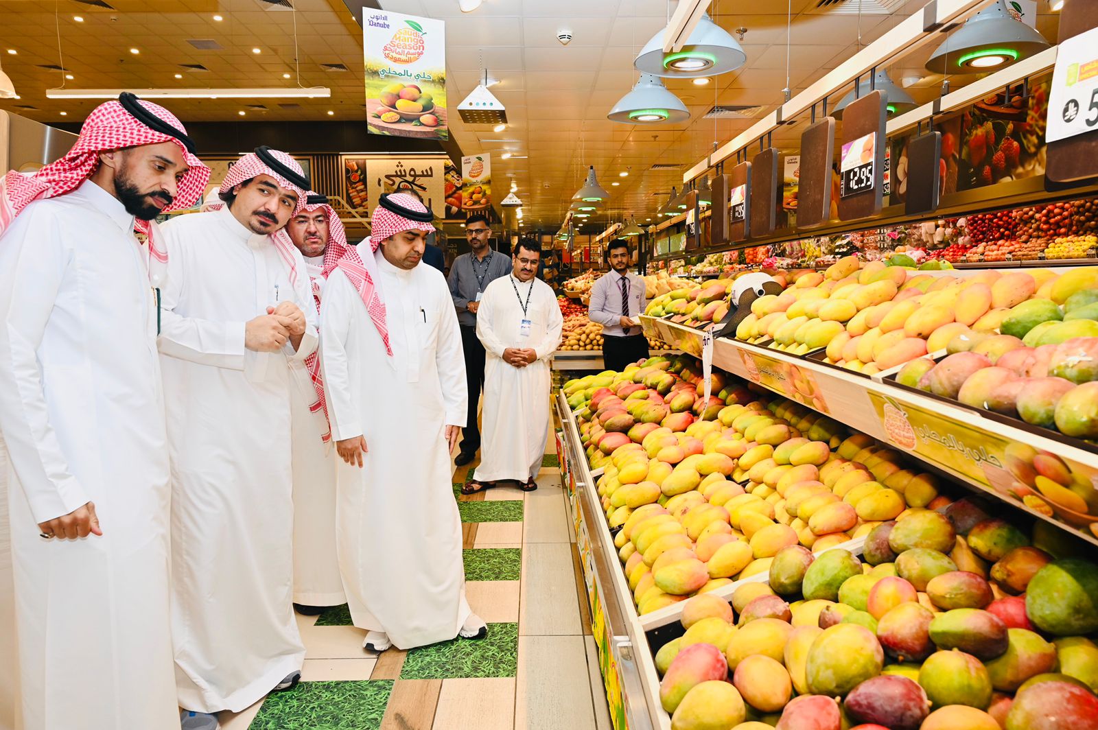 ‏بيئة مكة” و”احد الأسواق التجارية ” تدشنان بالعاصمة المقدسة مهرجان المانجو لدعم المزارعين وتعزيز المنتج الوطني  ‏