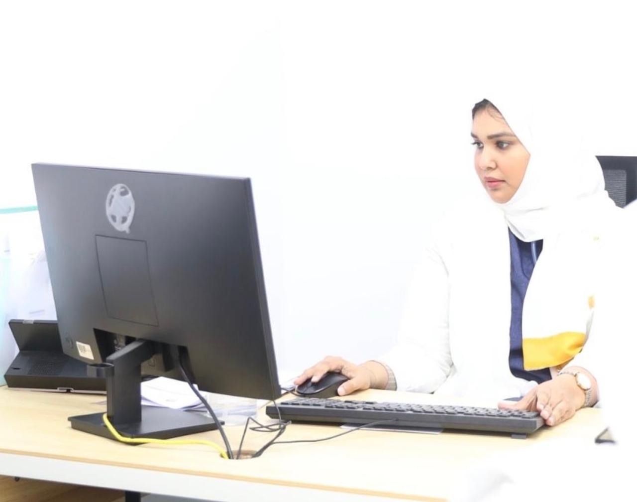 أهمية المرافق لكبار السن وتعزز الأمان والطمأنينة لهم