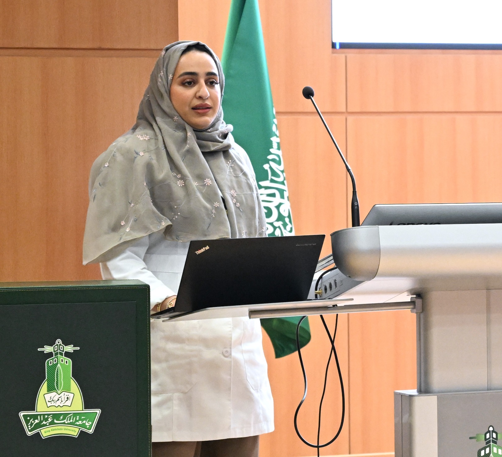 محاضرات علمية وجلسات حوارية في يوم المناعة بجامعة الملك عبدالعزيز